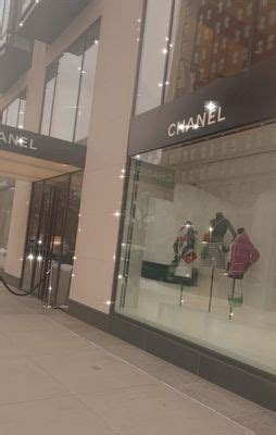 Chanel, 6 Newbury St, Boston, MA 